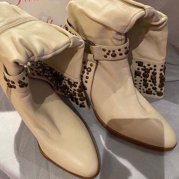 Genuine Leather Boots - Picture 2 of 7